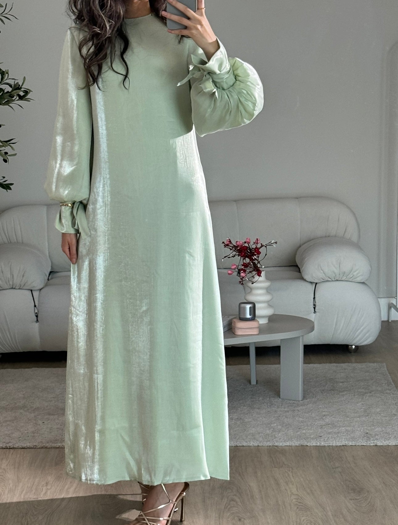 Inaas Pale Green